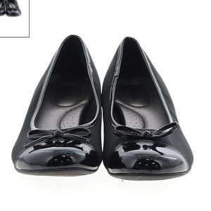 Black ballet wedge flats